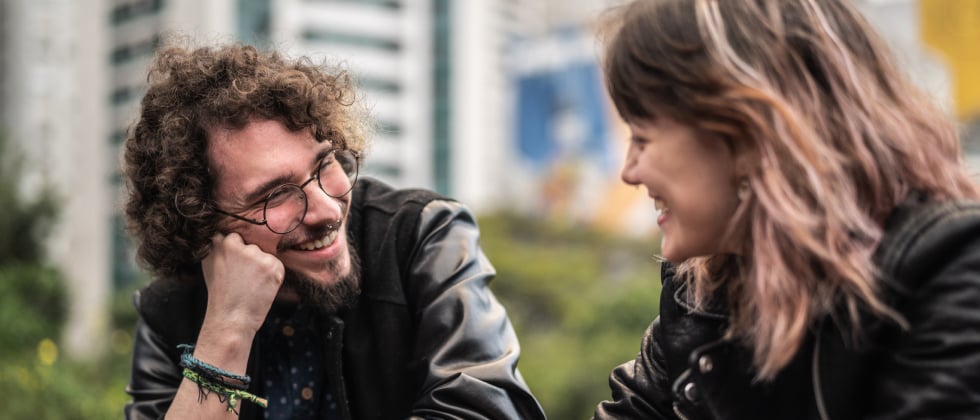 a man and a woman talking, matching the big five